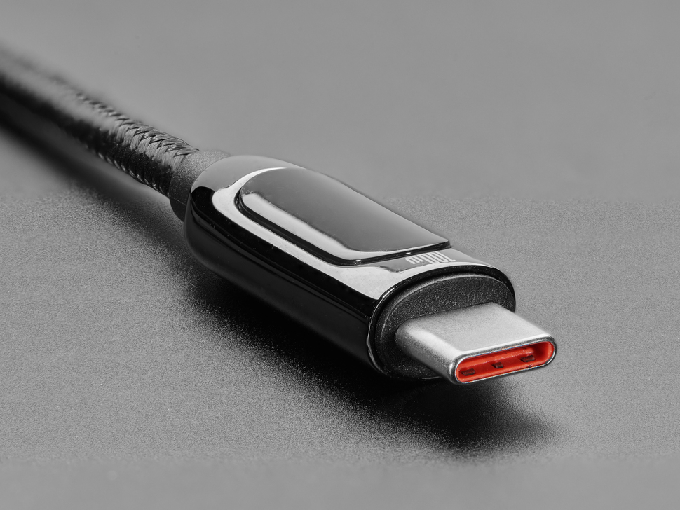 Close-up of other USB-C connector on cable.